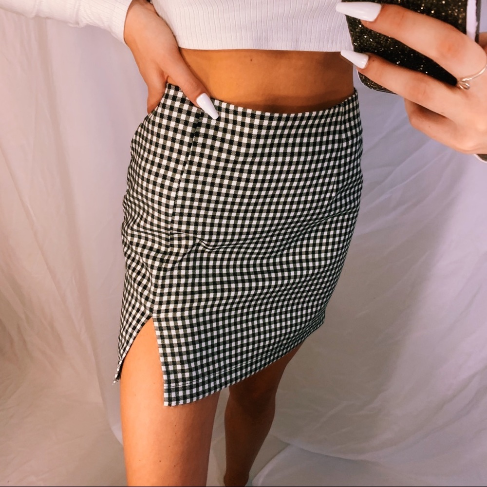 🖤🤍checkered mini skirt🤍🖤